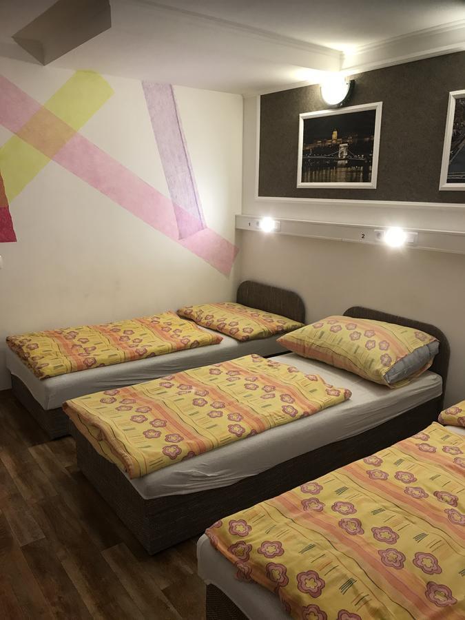Opera Hostal